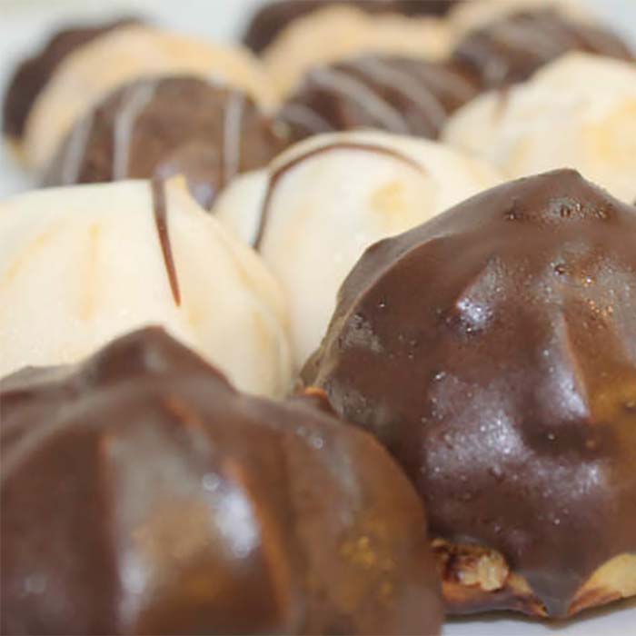 Petit Four Profiteroles  | Mixed |